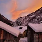 Гостевой дом D'hotes Rue Saint Bernard 3*