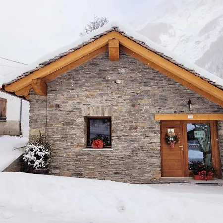 Gasthof D'hotes Rue Saint Bernard